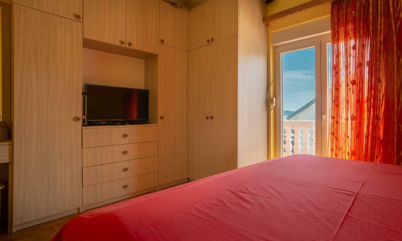 Apartments Tasija Tivat Bagian luar foto
