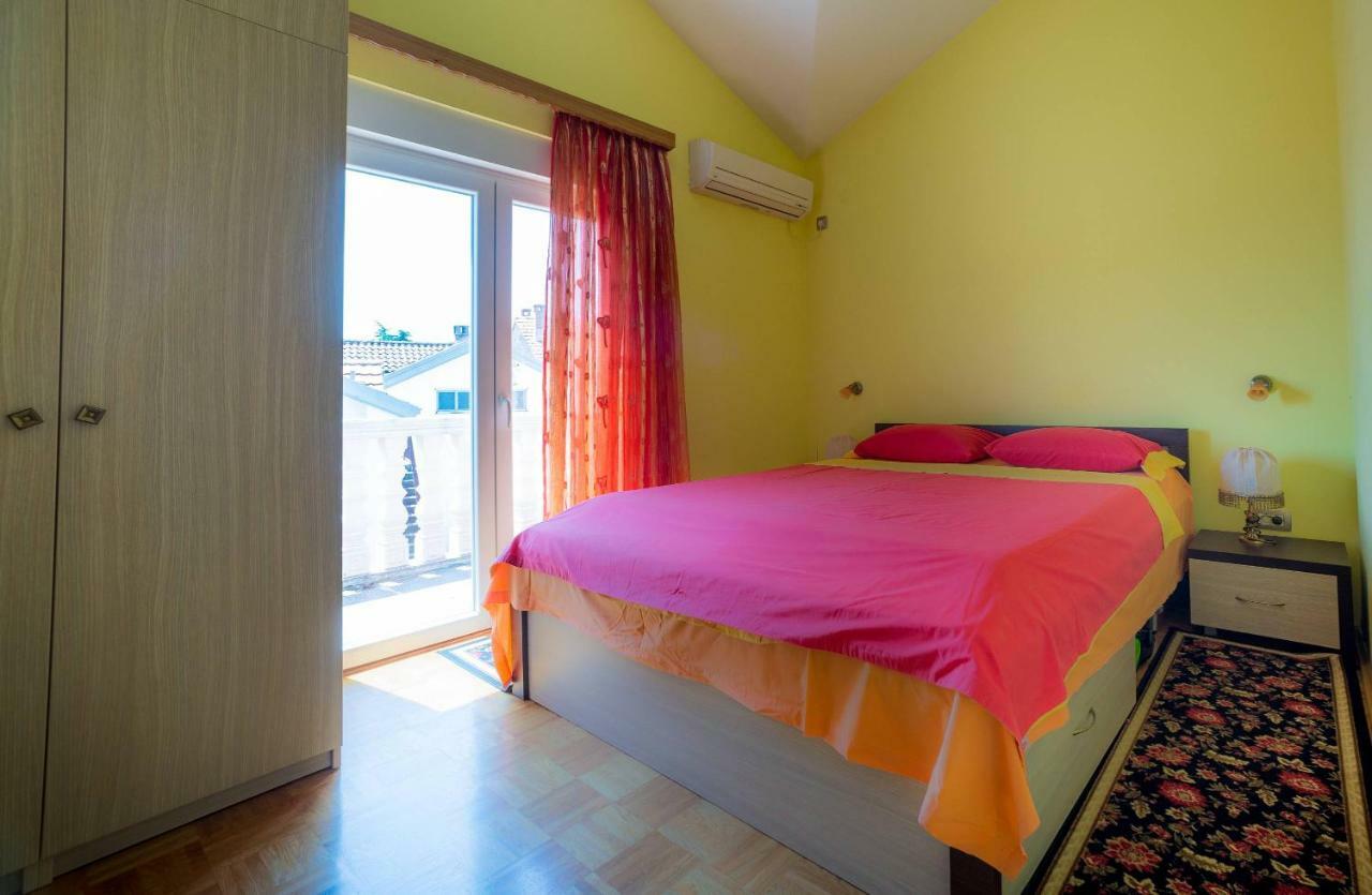 Apartments Tasija Tivat Bagian luar foto